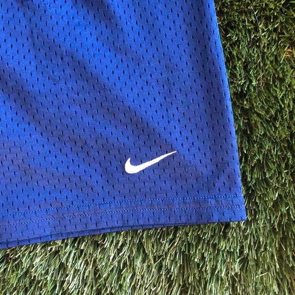 Vintage Nike basketball shorts silver tag - Picture 2 of 3